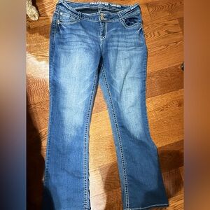 Wallflower Lucious Curves Blue Jeans